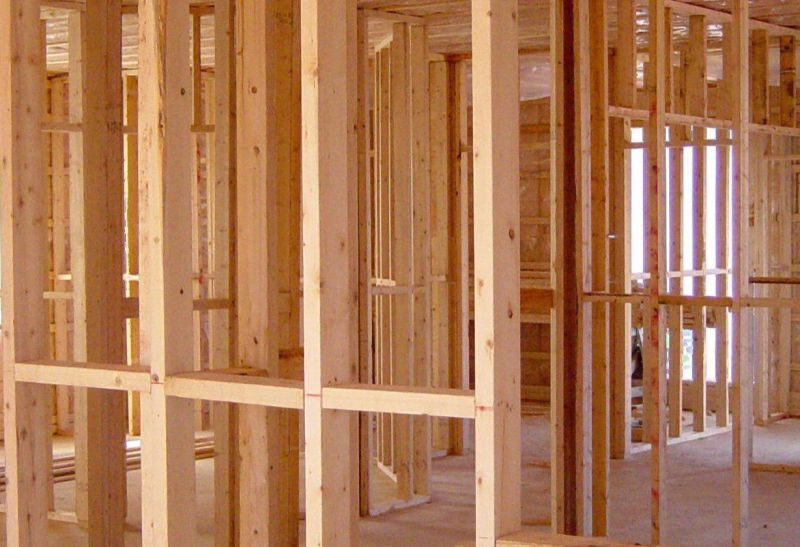 HOME IMPROVEMENT & CONSTRUCTION